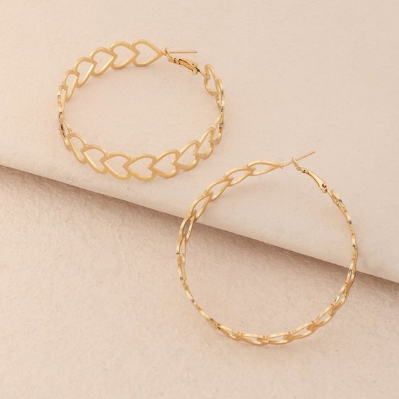 Sweet Love Gold Repeat Hearts Hoop Earrings NEW - Picture 5 of 5